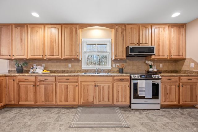 520 Old Trents Ferry Road, Lynchburg, VA 24503