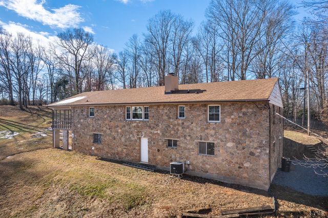 520 Old Trents Ferry Road, Lynchburg, VA 24503