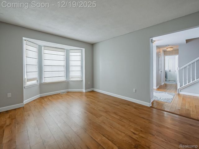 30654 Golden Valley Drive, South Lyon, MI 48165