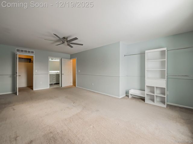 30654 Golden Valley Drive, South Lyon, MI 48165