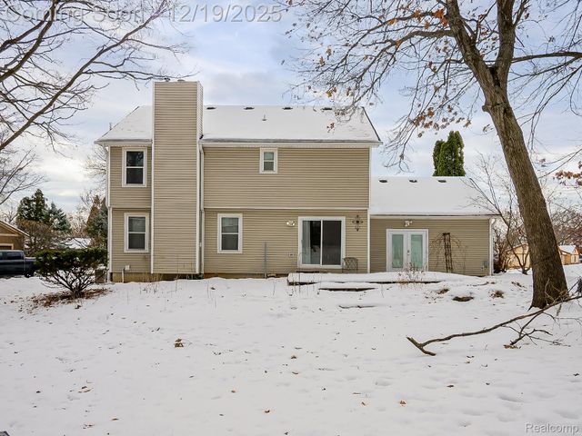 30654 Golden Valley Drive, South Lyon, MI 48165