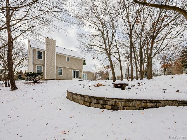 30654 Golden Valley Drive, South Lyon, MI 48165