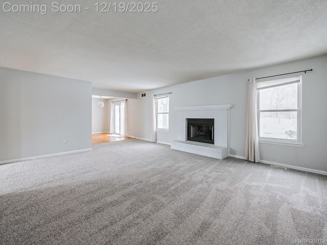 30654 Golden Valley Drive, South Lyon, MI 48165