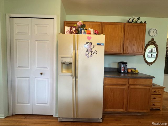 40342 Riverbend Drive, Sterling Heights, MI 48310