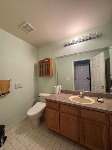 40342 Riverbend Drive, Sterling Heights, MI 48310