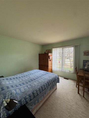 40342 Riverbend Drive, Sterling Heights, MI 48310