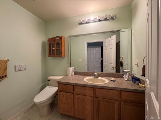 40342 Riverbend Drive, Sterling Heights, MI 48310