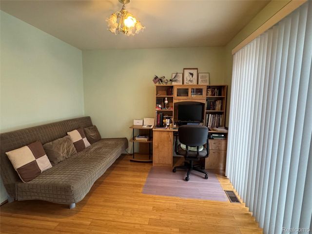 40342 Riverbend Drive, Sterling Heights, MI 48310