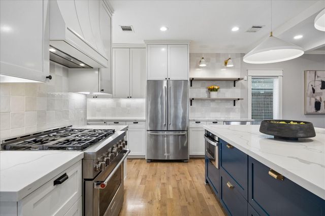 1205 Temple Street, Houston, TX 77009