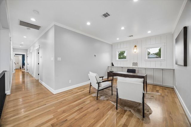 1205 Temple Street, Houston, TX 77009