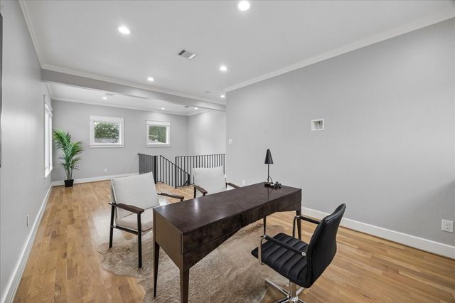 1205 Temple Street, Houston, TX 77009