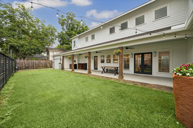 1205 Temple Street, Houston, TX 77009