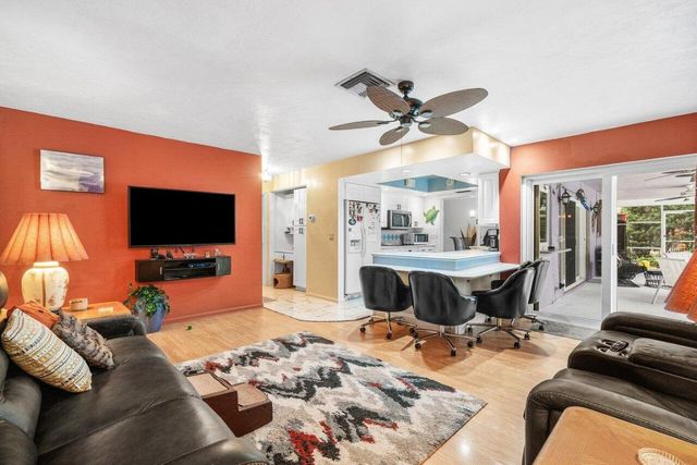 1220 SW 25th Place, Boynton Beach, FL 33426