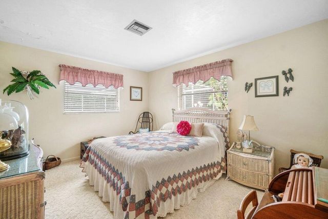 1220 SW 25th Place, Boynton Beach, FL 33426