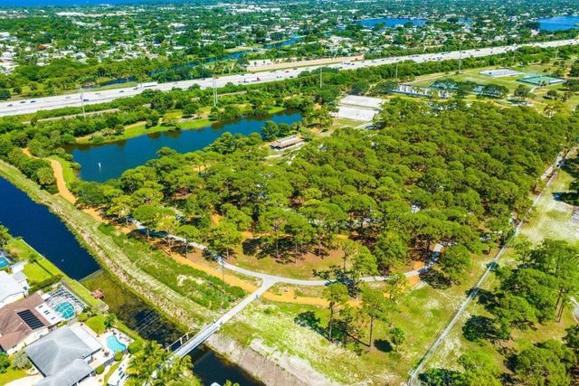 1220 SW 25th Place, Boynton Beach, FL 33426