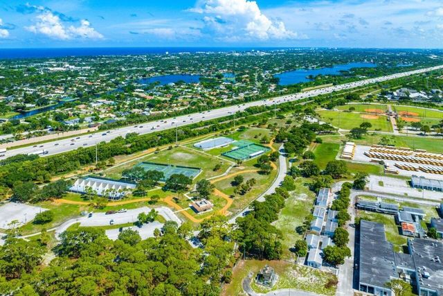 1220 SW 25th Place, Boynton Beach, FL 33426