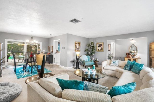 1220 SW 25th Place, Boynton Beach, FL 33426