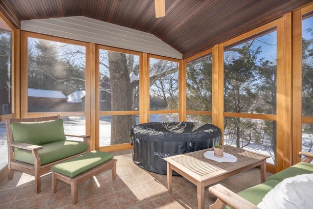 184 Deerfield Road, Nottingham, NH 03290