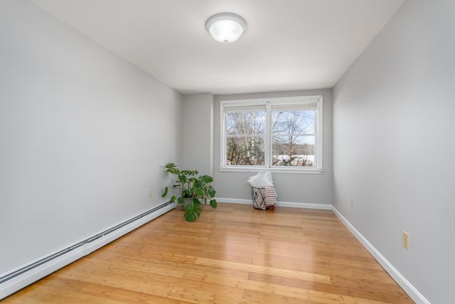 184 Deerfield Road, Nottingham, NH 03290