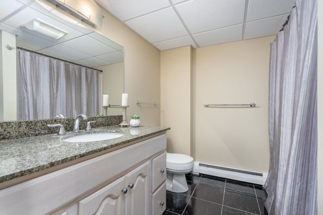 184 Deerfield Road, Nottingham, NH 03290