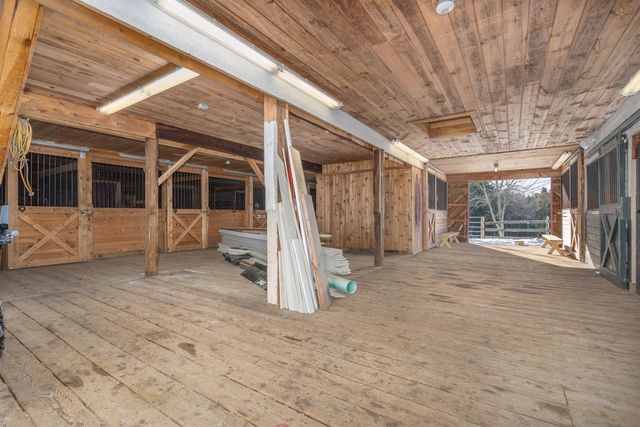 184 Deerfield Road, Nottingham, NH 03290