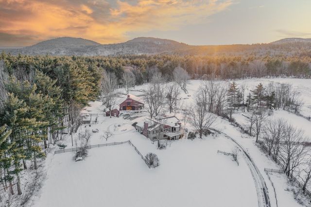 184 Deerfield Road, Nottingham, NH 03290