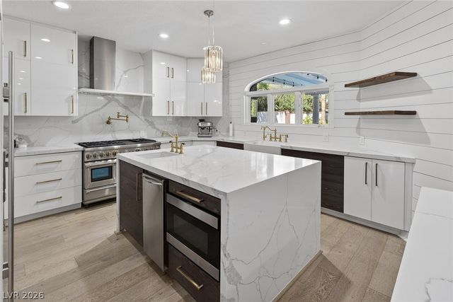 2239 Chatsworth Court, Henderson, NV 89074