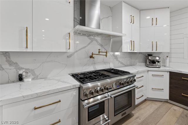 2239 Chatsworth Court, Henderson, NV 89074