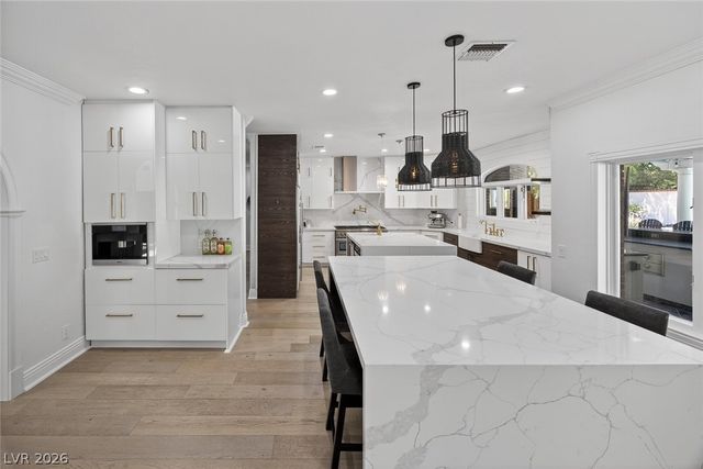 2239 Chatsworth Court, Henderson, NV 89074