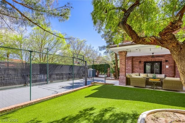 2239 Chatsworth Court, Henderson, NV 89074