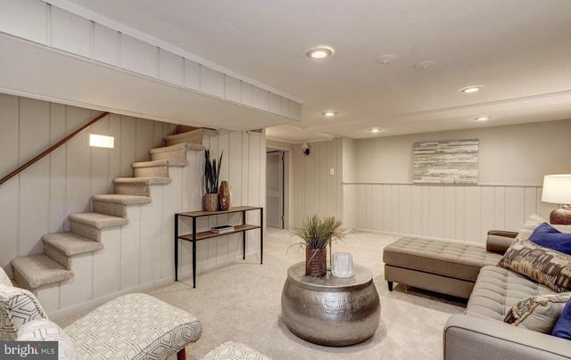 1628 N HARRISON ST, Arlington, VA 22205