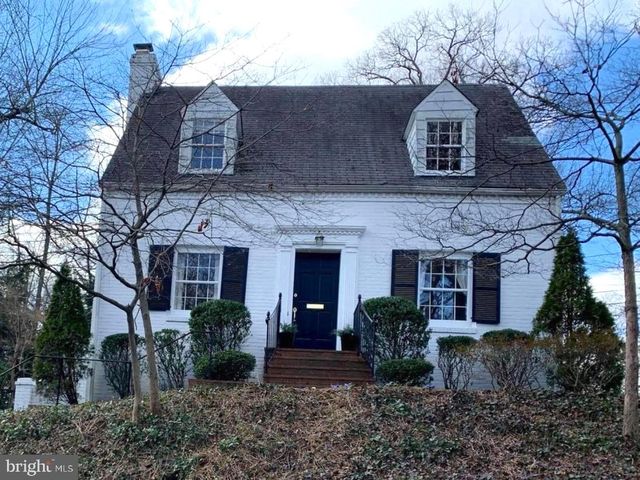 1628 N HARRISON ST, Arlington, VA 22205