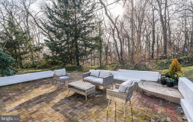 1628 N HARRISON ST, Arlington, VA 22205