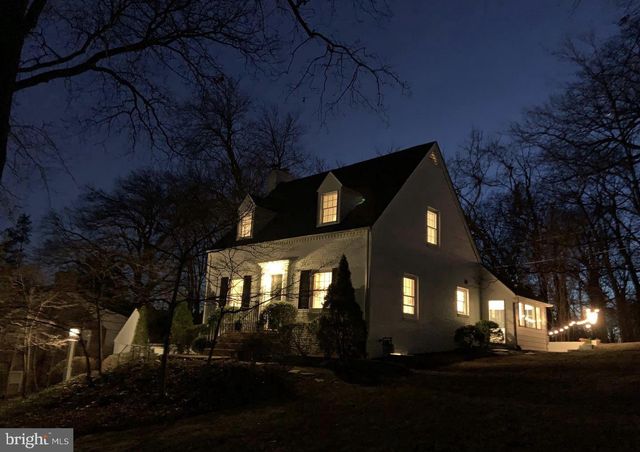 1628 N HARRISON ST, Arlington, VA 22205