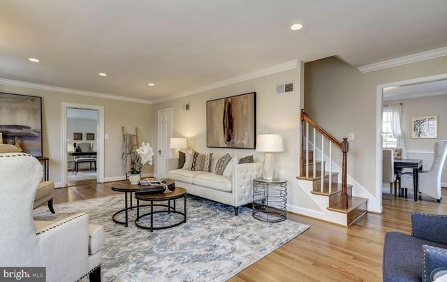 1628 N HARRISON ST, Arlington, VA 22205