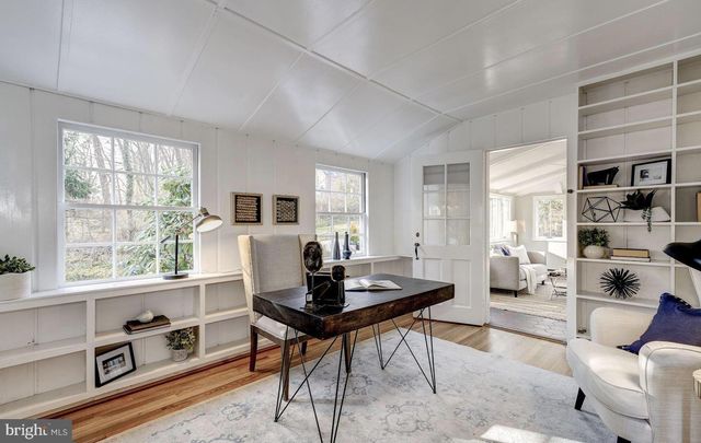 1628 N HARRISON ST, Arlington, VA 22205