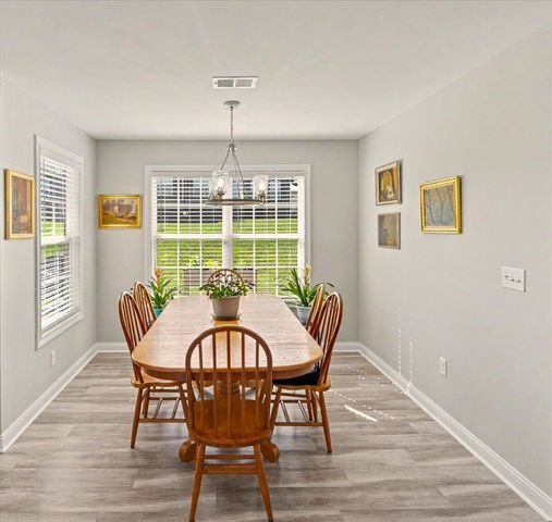 452 Middle Creek Way, Berea, KY 40403