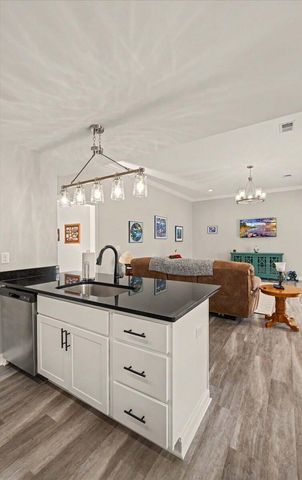 452 Middle Creek Way, Berea, KY 40403
