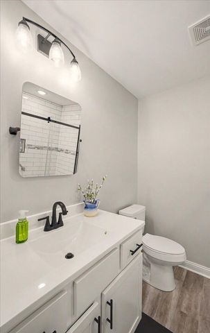452 Middle Creek Way, Berea, KY 40403