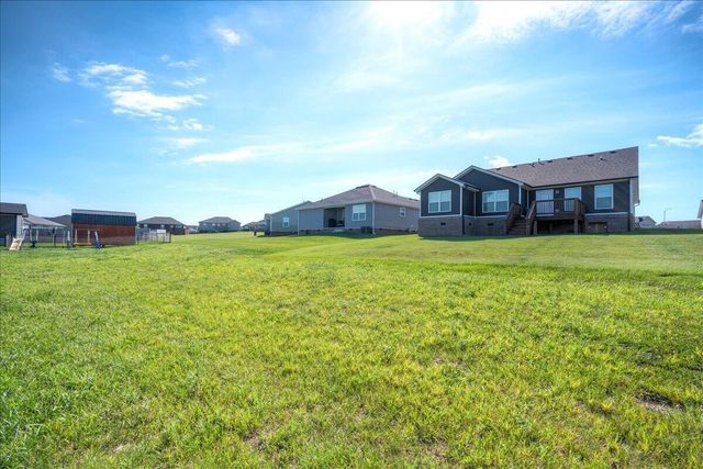 452 Middle Creek Way, Berea, KY 40403