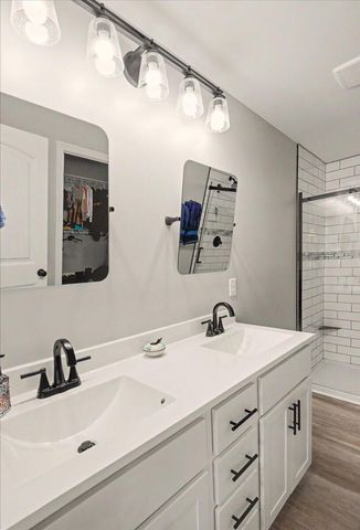 452 Middle Creek Way, Berea, KY 40403