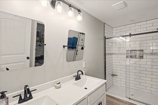 452 Middle Creek Way, Berea, KY 40403