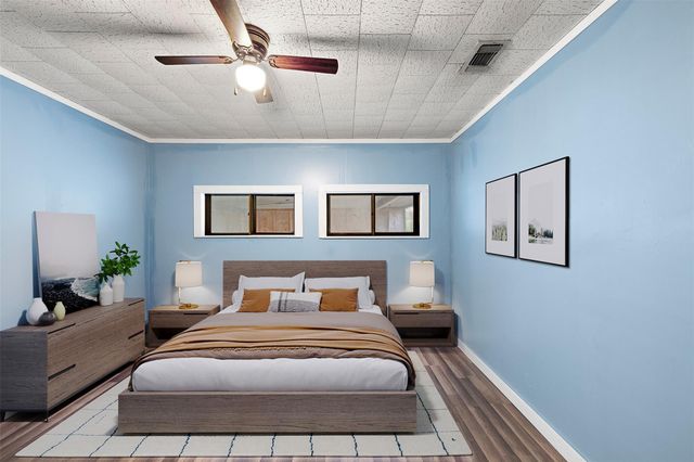 148 E Boundary ST, Giddings, TX 78942