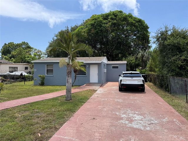 2352 NW 13th Ct, Fort Lauderdale, FL 33311
