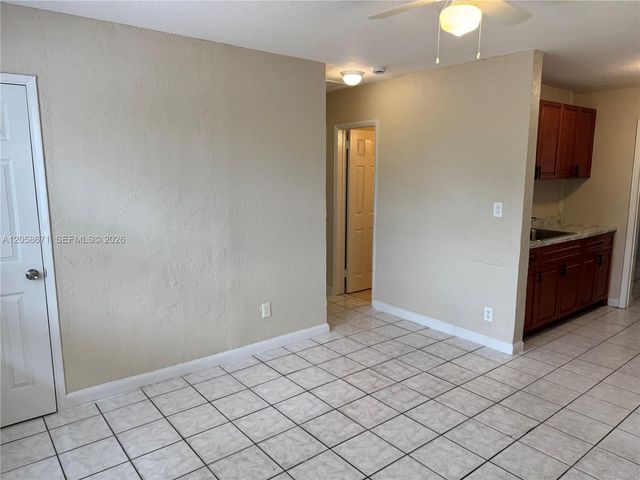 2352 NW 13th Ct, Fort Lauderdale, FL 33311