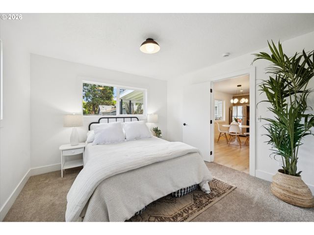 10114 N CALHOUN Ave, Portland, OR 97203