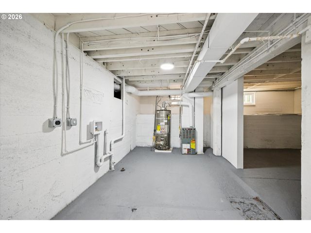 10114 N CALHOUN Ave, Portland, OR 97203