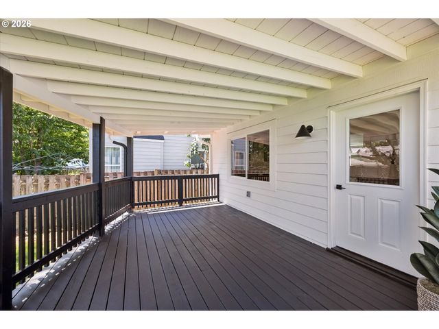 10114 N CALHOUN Ave, Portland, OR 97203
