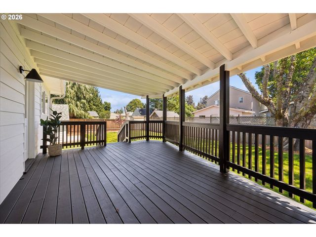 10114 N CALHOUN Ave, Portland, OR 97203