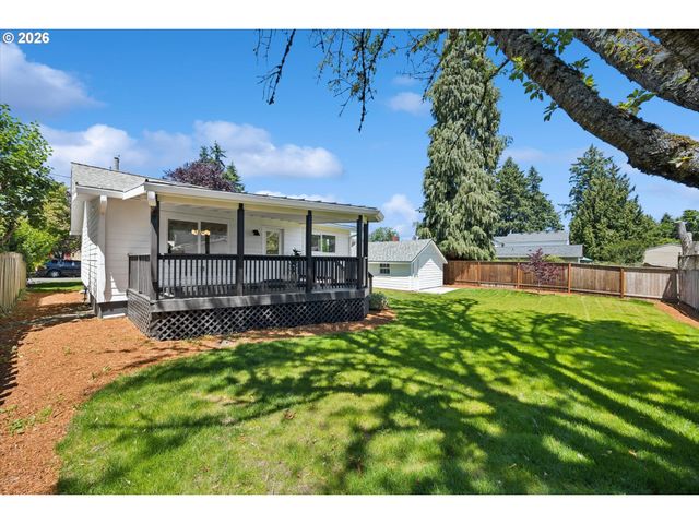 10114 N CALHOUN Ave, Portland, OR 97203